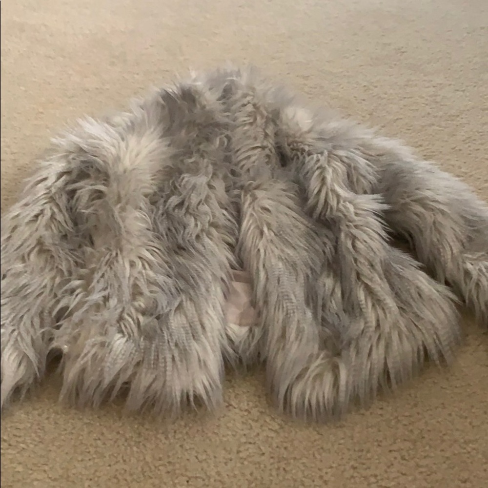 Abercrombie kids Fur jacket L - never used/ no tag